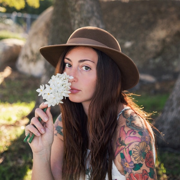 Meet your Posher, Kimberly - Picture 1 of 1